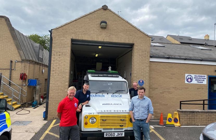 Robert Largan MP visits Glossop Mountain Rescue Team