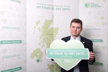 Robert Largan MP ‘Shows The Love’ to get the country on track to net zero emissions