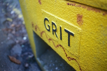 High Peak MP urges local councils to get a grip on grit